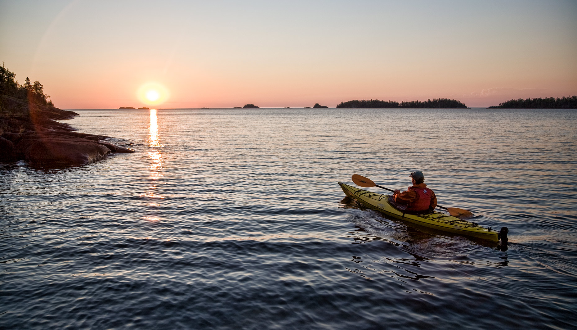 ISLE_ROYALE_sunset-paddle-solo_2
