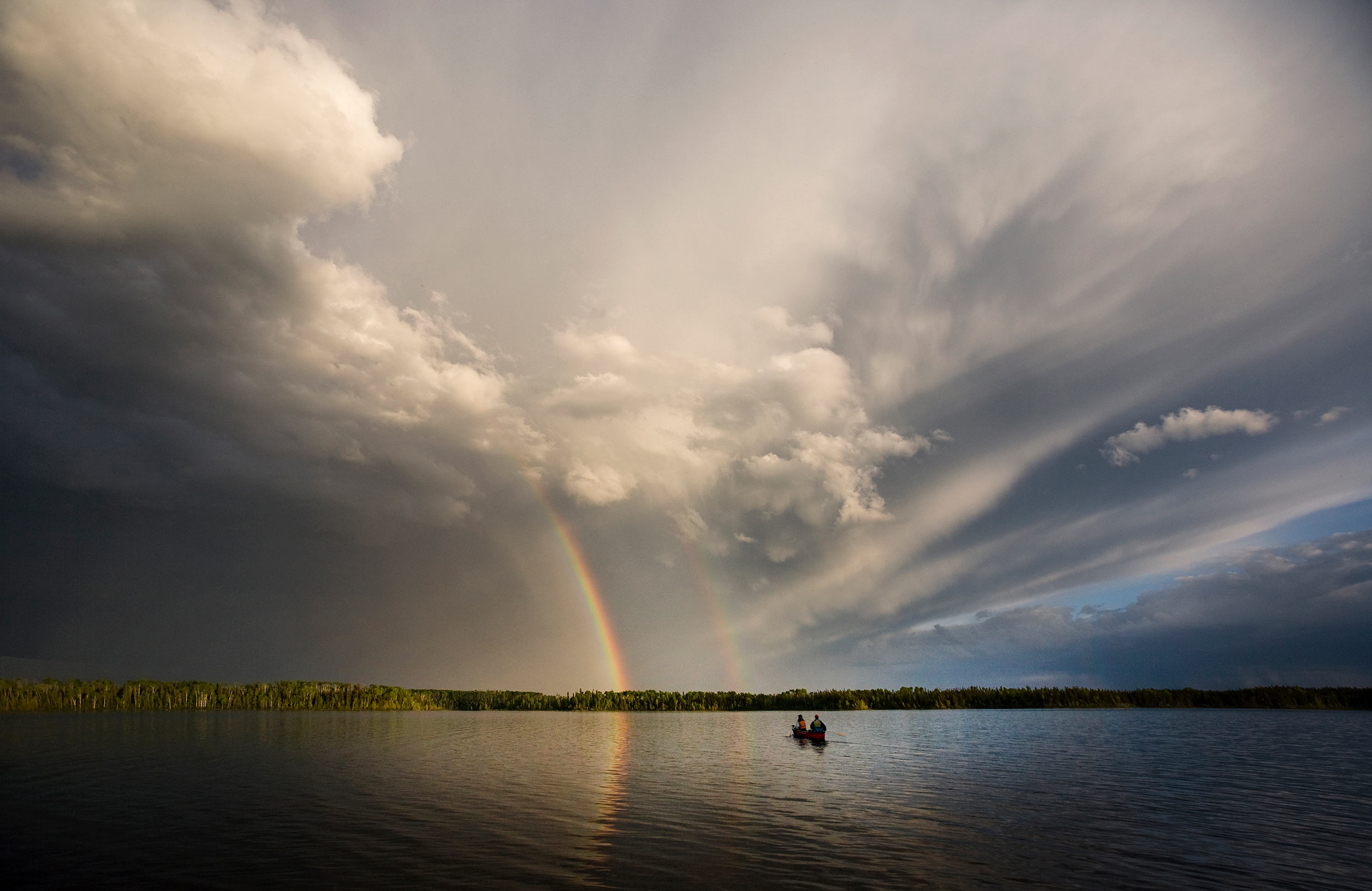 Paddling-to-the-rainbow_two-paddlers