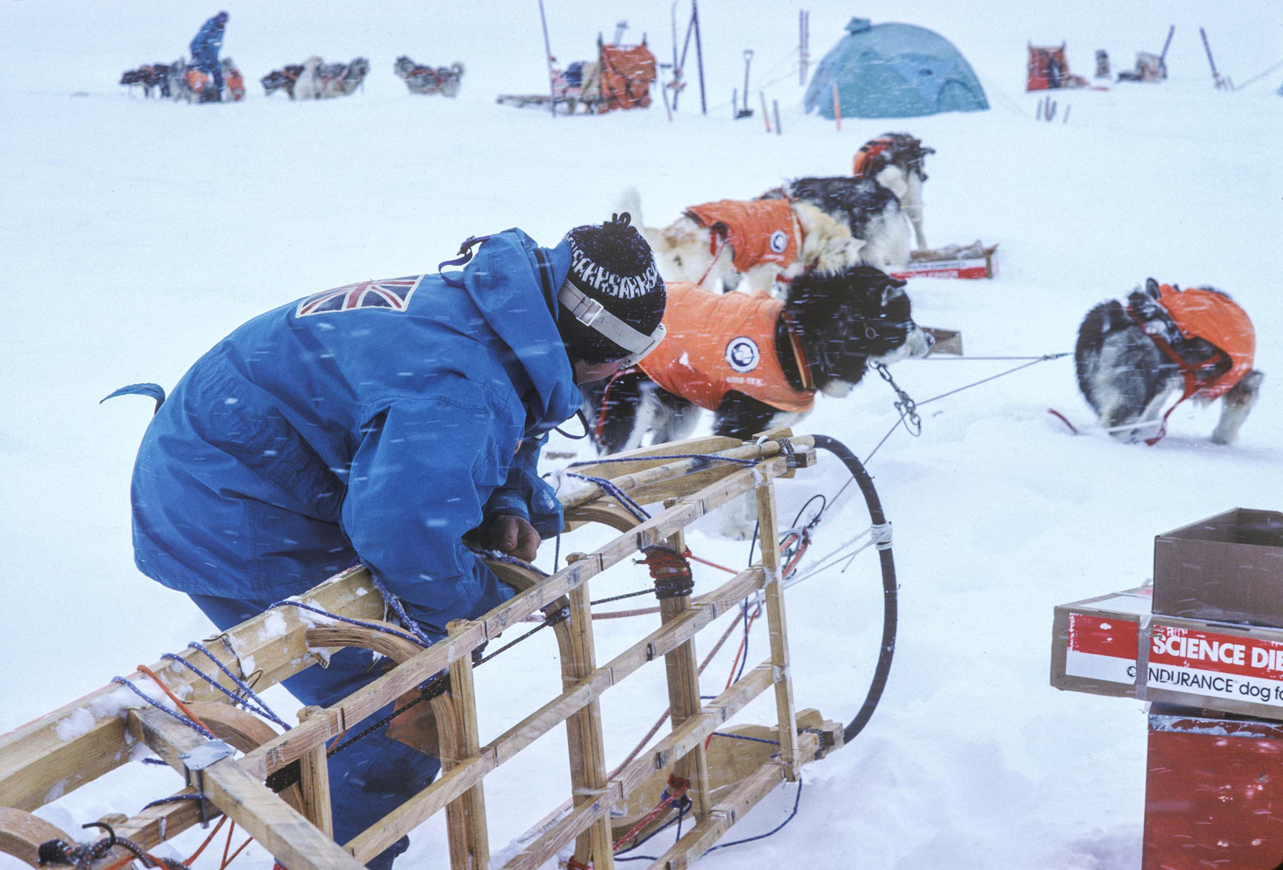 Trans-Antarctica-Expedition-fixing-a-sled