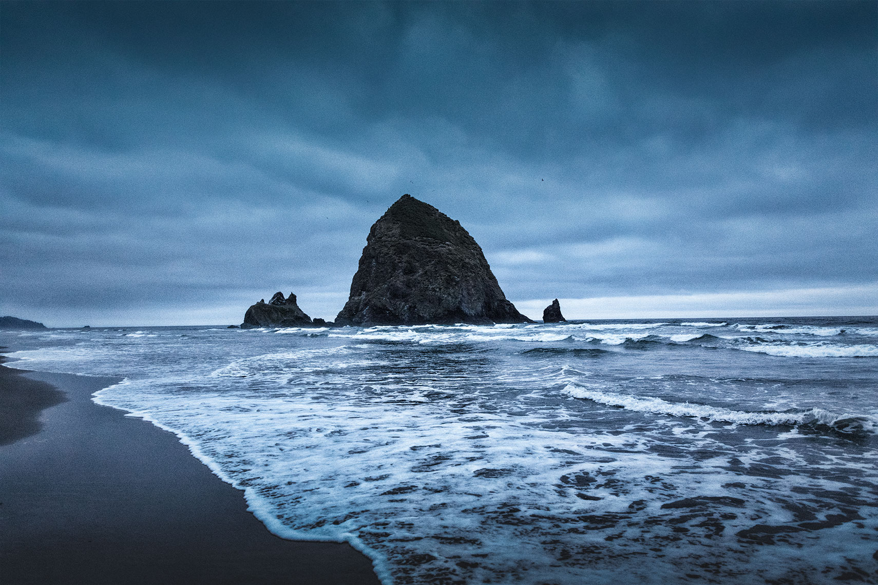 cannon-beach-giants